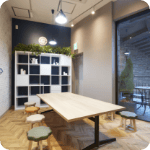 Art Room / グリーンを交えた色彩豊かな空間は、壁全体がおえかき自由なキャンバスになっています。