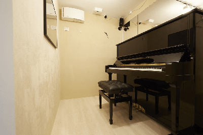 ピアノルーム