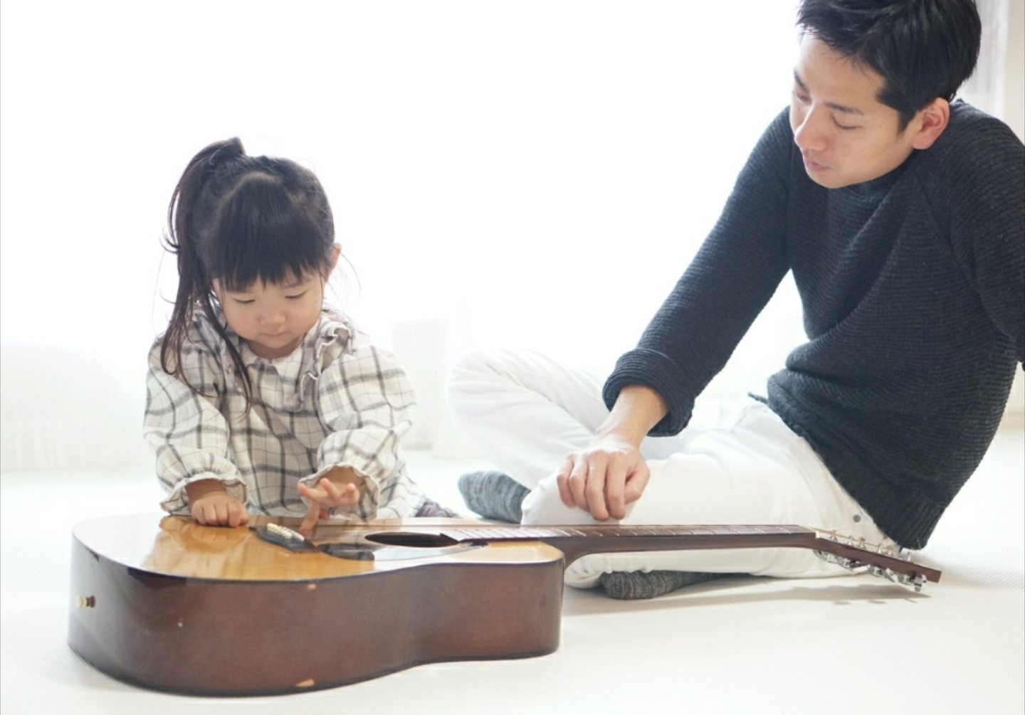 4歳のギターの練習方法と注意点】おすすめの子ども用ギターも紹介 | こども音楽ニュース